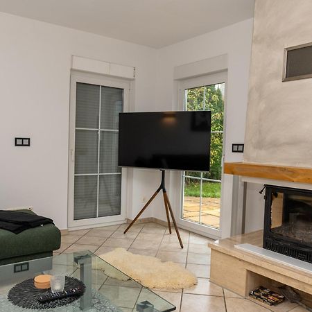 Ganzes Ferienhaus In Leipzig Mit Garage Und Fussbodenheizung Eksteriør bilde